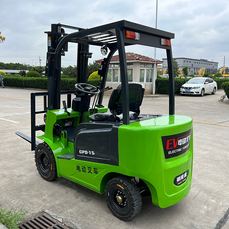 1.5噸新能源電動(dòng)叉車